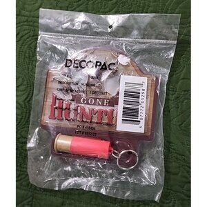 Decopac Gone HUNTING cake Decorating And Shotgun Keychain Kit Deer Grooms Cake